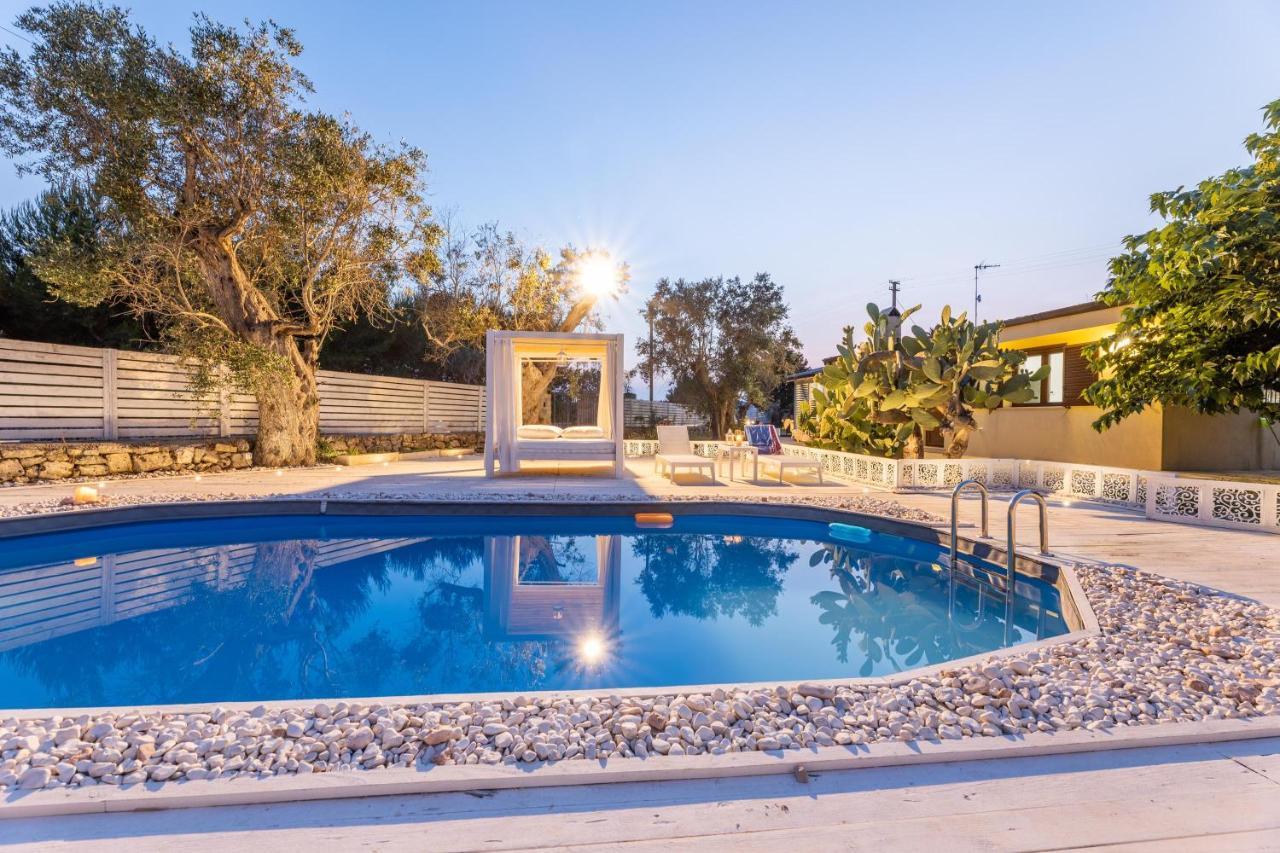 Villa Desideria Matino Exterior photo